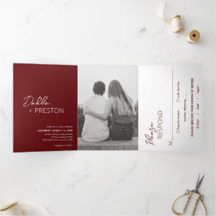 Minimal Burgund Foto Moderne Hochzeit Dreifach Gefaltete Einladung