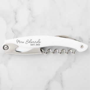Minimal Cursive Frau Custom Nachname Hochzeitsgesc Kellnermesser