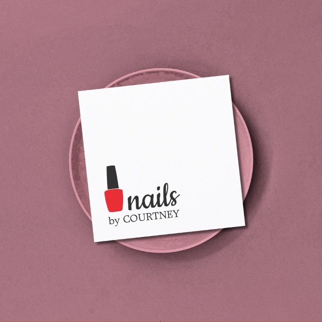 Minimal elegante weiße rote Nägel Quadratische Visitenkarte (Von Creator hochgeladen)