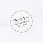 Minimal Elegante White Wedding Danke Classic Ro Runder Aufkleber<br><div class="desc">Minimal und elegant weiße Hochzeit danke Ihnen Aufkleber für die Gast-Favoriten,  die für jede Einladung Suite und Schreibwaren.</div>