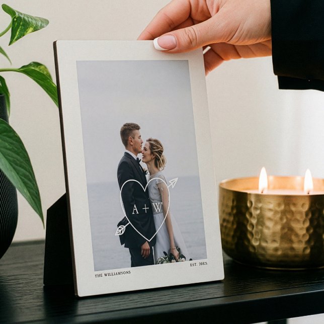 Minimal Full Wedding Foto, Heat & Arrow Initialen Fotoplatte (Custom Newlyweds Gift Wedding Photo Keepsake Plaque)
