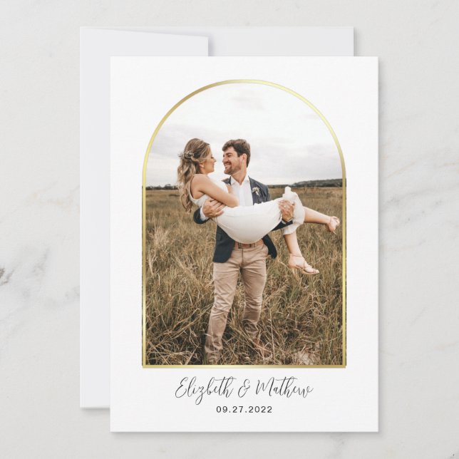 Minimal Gold Foto Arch Script Typografy Wedding Einladung (Vorderseite)