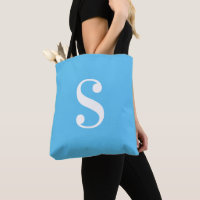 Minimal hellblau mit großer weißer Monogramm