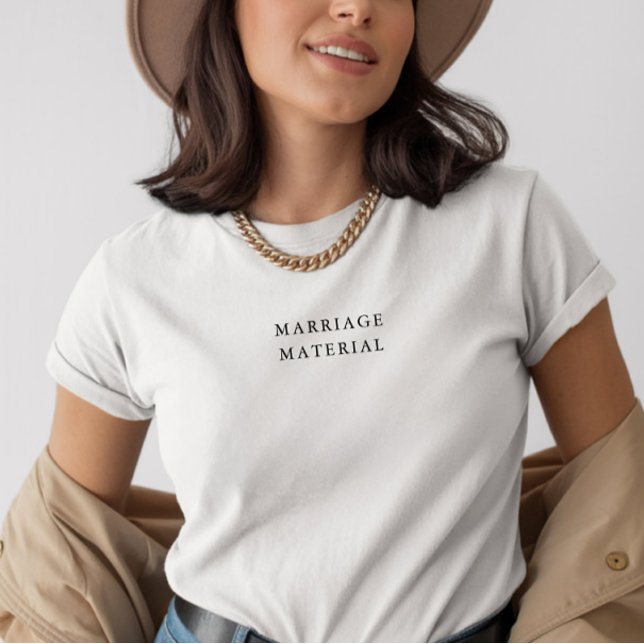 Minimal 'Marriage Material' Newlywed Black & White T-Shirt (Von Creator hochgeladen)