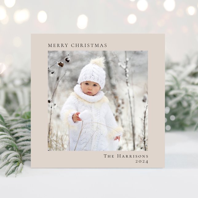 Minimal Modern frohe Weihnachten Foto Taupe (Share the love and warmth of the season with your personalized photo Christmas card)