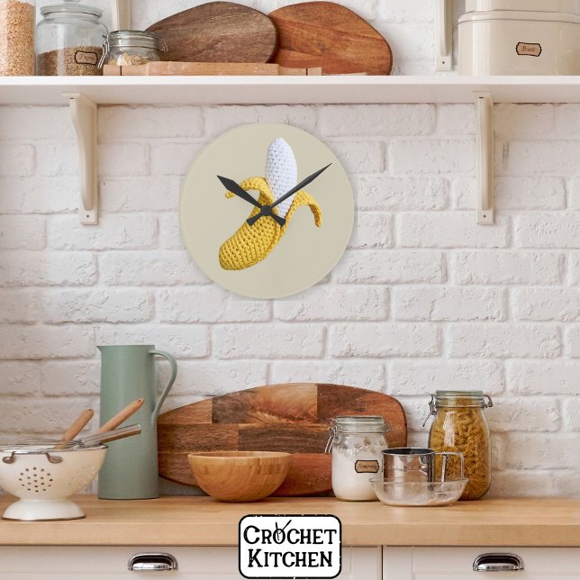 Minimal Modern Grandmacore Niedlich Crochet Banana Runde Wanduhr (Von Creator hochgeladen)