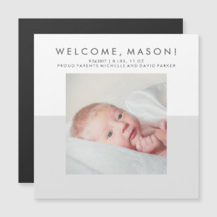 Minimal Modern Gray Birth Ankündigung Foto