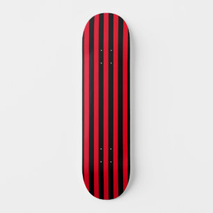 Minimal modern rot und schwarz gestreift skateboard