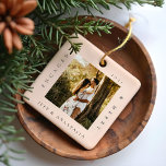 Minimal Moderne Verlobt & Merry 2 Foto Verlobung Keramikornament<br><div class="desc">Minimal und modern schlicht Foto bewahren Foto-Ornament, um Ihre ersten Weihnachten verlobt zu gedenken. Das Design zeichnet sich durch ein schlichtes minimales Design mit einem quadratischen Foto-Design aus, um Ihr spezielles Verlobung-Foto anzuzeigen. "Verlobt & Merry", Jahr- und Paarname in einem schlichten, modernen Design rund um das Foto. Zwei Foto mit...</div>