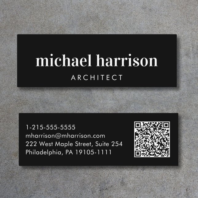 Minimal moderner Beruflicher QR-Code schwarz Mini Visitenkarte (Capture attention, make connections, and leave a lasting impression with our modern QR business card)