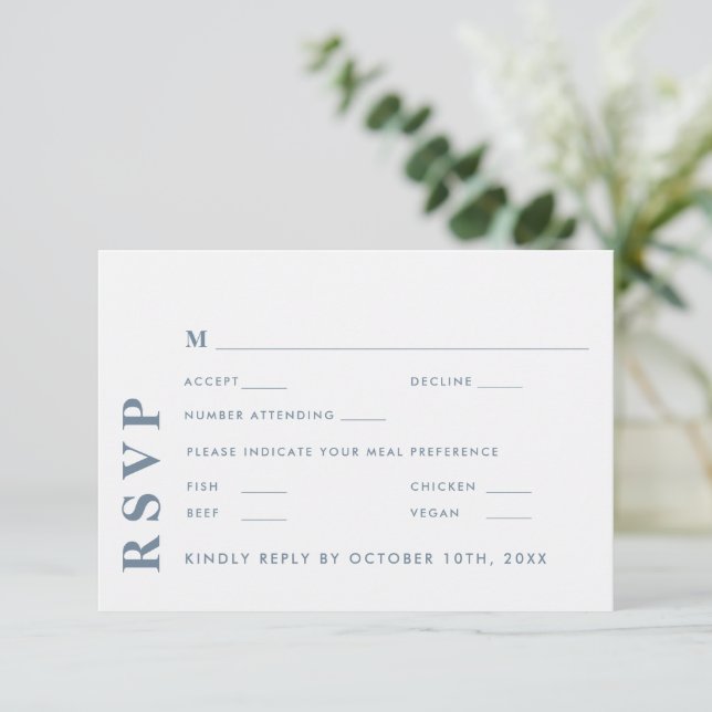 Minimal Modernes White & Blue Wedding Elegant RSVP Karte (Stehend Vorderseite)