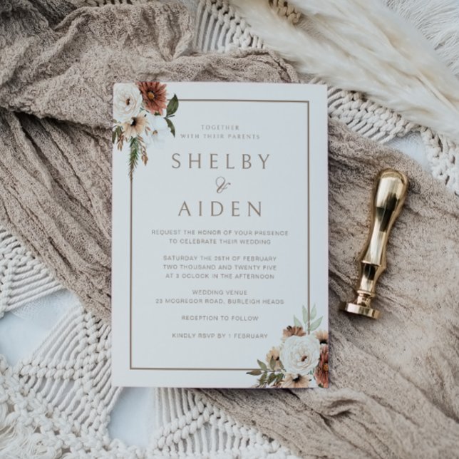 Minimal neutrale Beige Boho Floral Wedding Einladung (Von Creator hochgeladen)