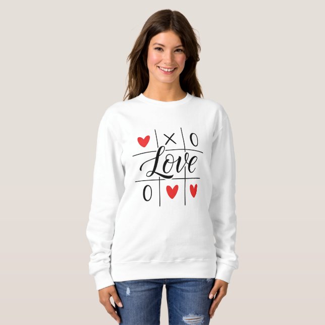 Minimal Red Hearts Cozy Sweatshirt (Vorne ganz)