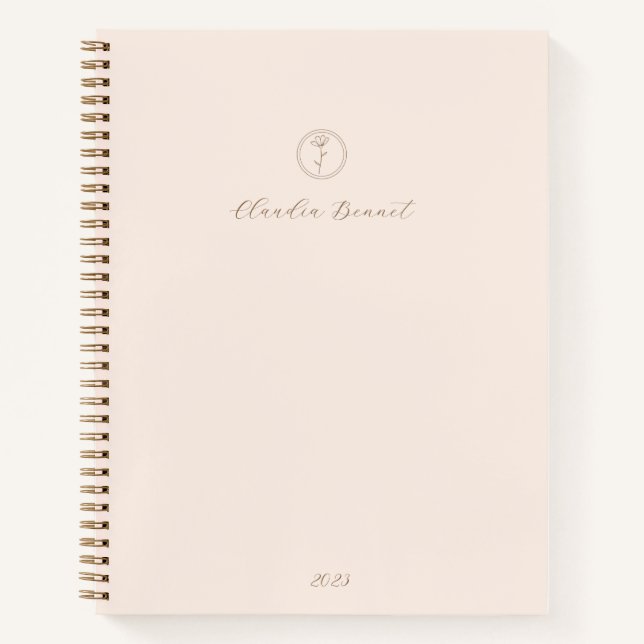 Minimal rosa Elegante Blume Logo und Skriptname Notizbuch (Vorderseite)