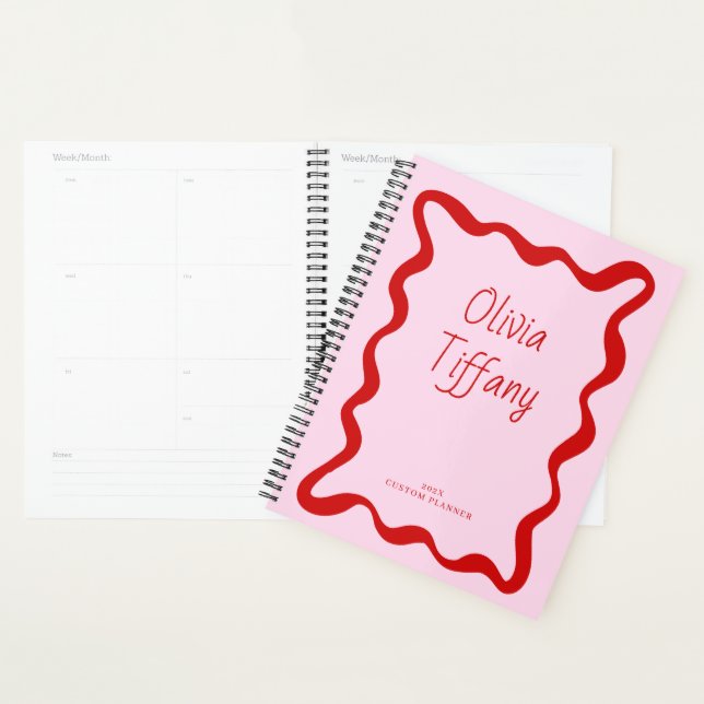 Minimal Rosa und Rotes Personalisierter Name Jahr Planer (Anzeige)
