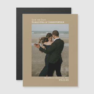 Minimal Save the Date Vertikales Foto Tan Magnet