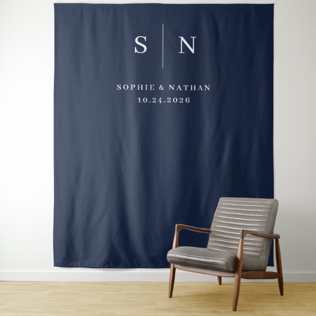 Minimal und Chic | Navy Blue mit Monogram Wedding Wandteppich (Beispiel)