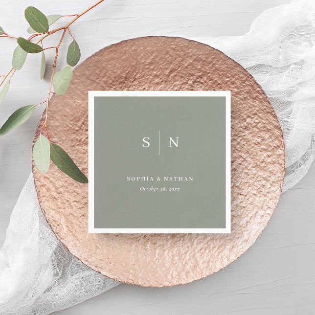 Minimal und Chic | Sage Green Wedding Serviette (An elegant, stylish wedding napkin in sage green and featuring your monogram)