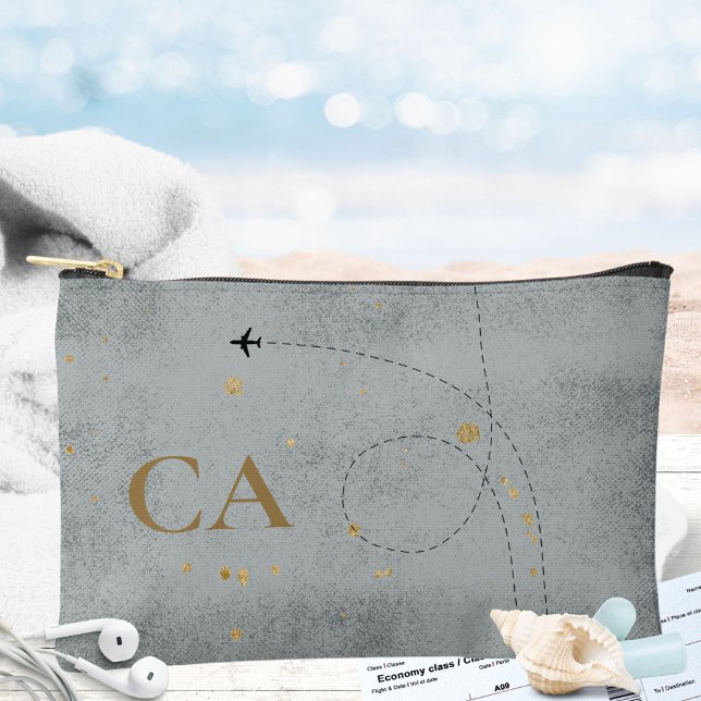 Minimale Flugzeuglage Gray Gold Monogram Travel Zubehörtasche (Minimal Airplane Slate Gray Gold Monogram Travel Accessory Pouch ©Sachers - Sunny Wanderlust 🌞✈️)