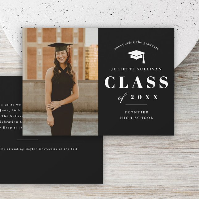 Minimale Foto-Graduationspartei Einladung (Black and white photo graduation invitation announcement card.)
