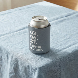 Minimale graue moderne Hochzeitsdatum- und Namensg Dosenkühler