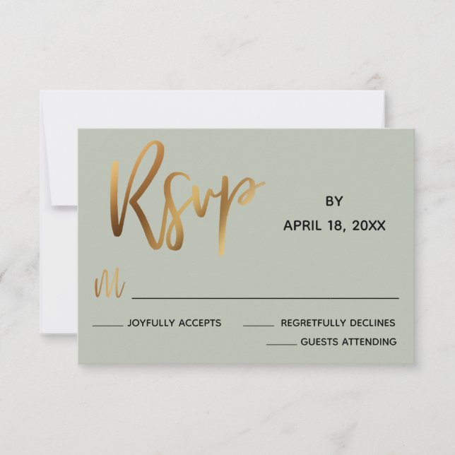Minimale Imitate Gold Typografy Sage Green Wedding RSVP Karte (Vorderseite)