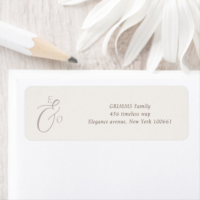 Minimale kakaobraune Monogramm-Hochzeitsadressetik (Insitu)