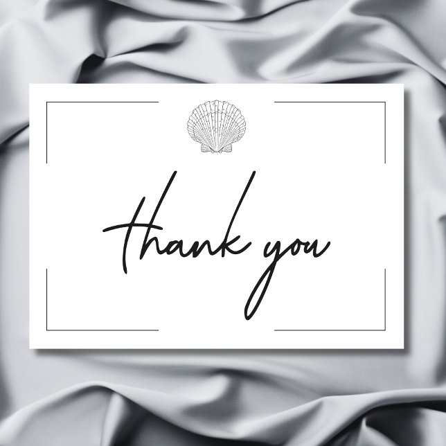 Minimale Typografie Black & White Seashell Wedding Dankeskarte (Minimal Typography Black & White Seashell Wedding Thank You Card)
