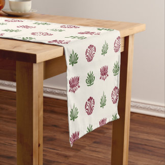 Minimaler indischer floraler Blockdruck-Stil Kurzer Tischläufer