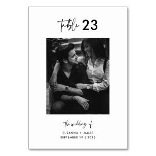 Minimaler Schwarz-weißer Foto QR Code Tischnummer