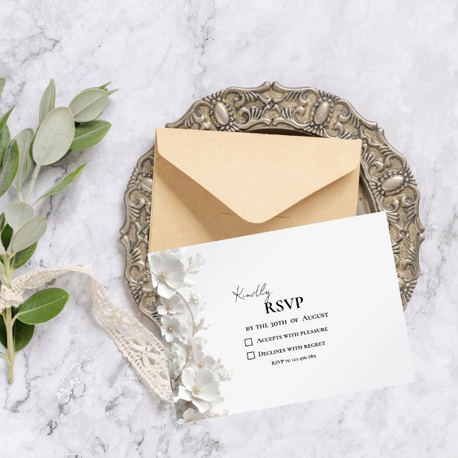 Minimalist 3D White Floral Elegant Luxury Wedding RSVP Karte (Von Creator hochgeladen)