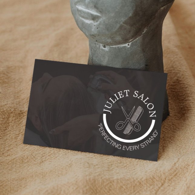 Minimalist Black and White Hair Stylist Monochrome Visitenkarte (Von Creator hochgeladen)