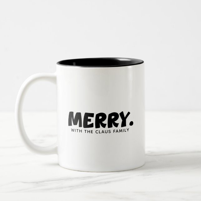 Minimalist Cheer: Personalized "MERRY." Statement Zweifarbige Tasse (Links)