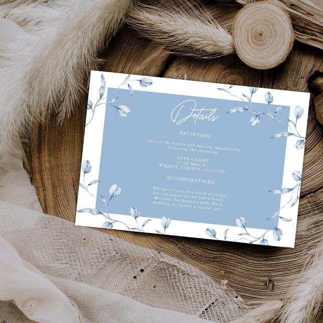 Minimalist Dusty Blue Chinoiserie Floral Wedding Begleitkarte (Von Creator hochgeladen)