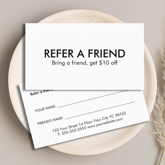 Minimalist Elegant Black and White Referral Card (Von Creator hochgeladen)