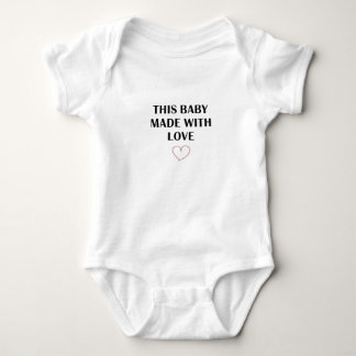 Minimalist Heart - Made With Love Baby Aesthetic Strampler