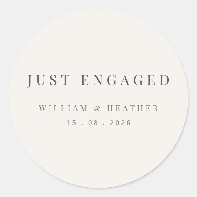 Minimalist ‘Just Engaged’ Sticker | Warm White (Vorderseite)