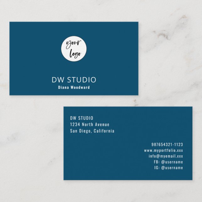 Minimalist Modern Ocean Blue Business Card Visitenkarte (Vorne/Hinten)