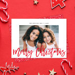 Minimalist Modern Red Script Merry Christmas Photo Feiertagskarte<br><div class="desc">This modern yet elegant holiday photo card features a single horizontal photo over a classic white background with a greeting in red script which says "Merry Christmas". The back of the card is a coordinating red color, but can be customized if desired. You can also add another photo to the...</div>