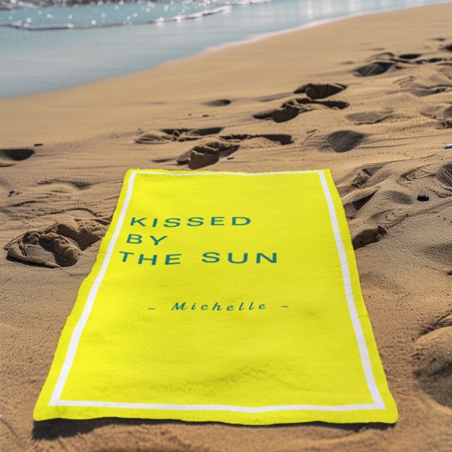 Minimalist Personalized Kissed by the Sun Strandtuch (Von Creator hochgeladen)
