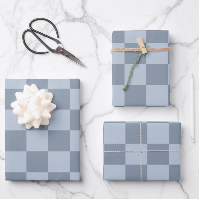 Minimalist Powder Blue Checkerboard Pattern Geschenkpapier Set (Vorderseite)