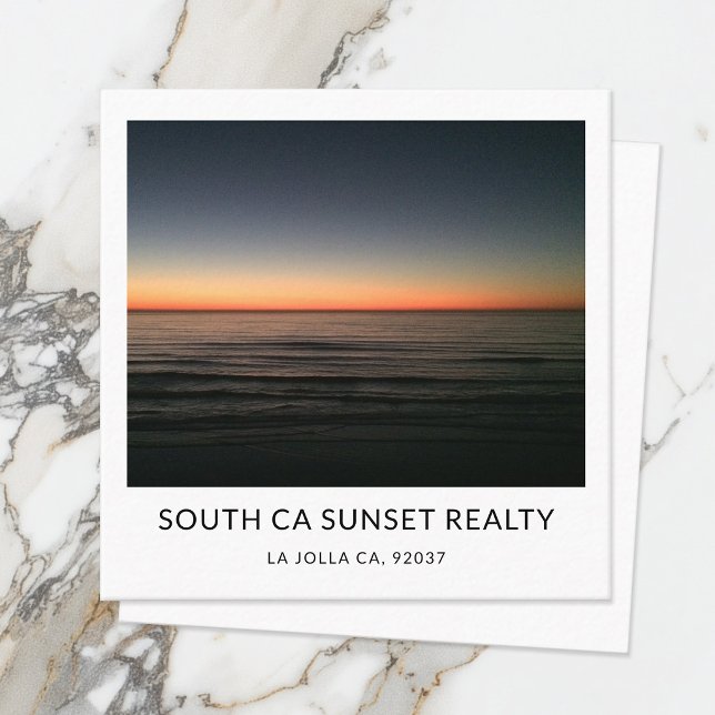Minimalist Real Estate Agent Sunset Photo Template Quadratische Visitenkarte (Von Creator hochgeladen)
