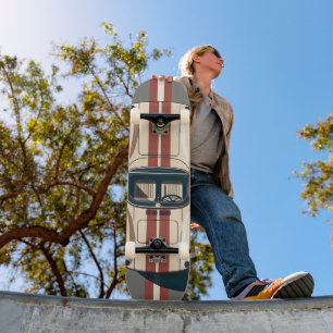 Minimalist Retro-Rennwagenstreifen Skateboard