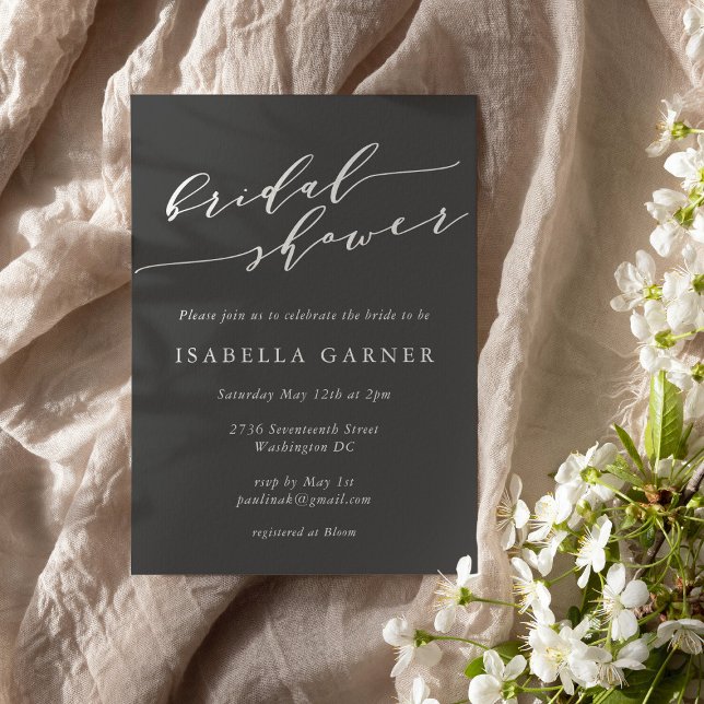 Minimalist Script Soft Black White Bridal Shower Einladung (Von Creator hochgeladen)
