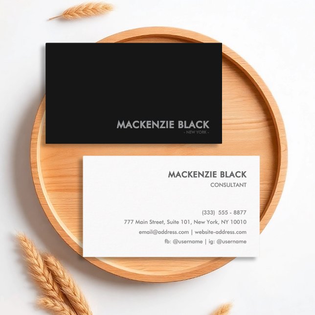Minimalist Two-Tone Black & White Business Card Visitenkarte (Von Creator hochgeladen)
