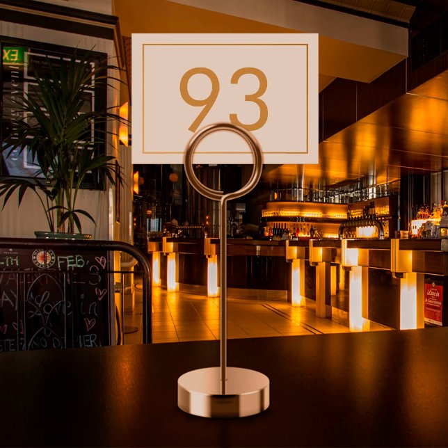 Minimalist Weißgold Text Restaurant Tischnummer (Minimalist White Gold Text Restaurant Table Number)