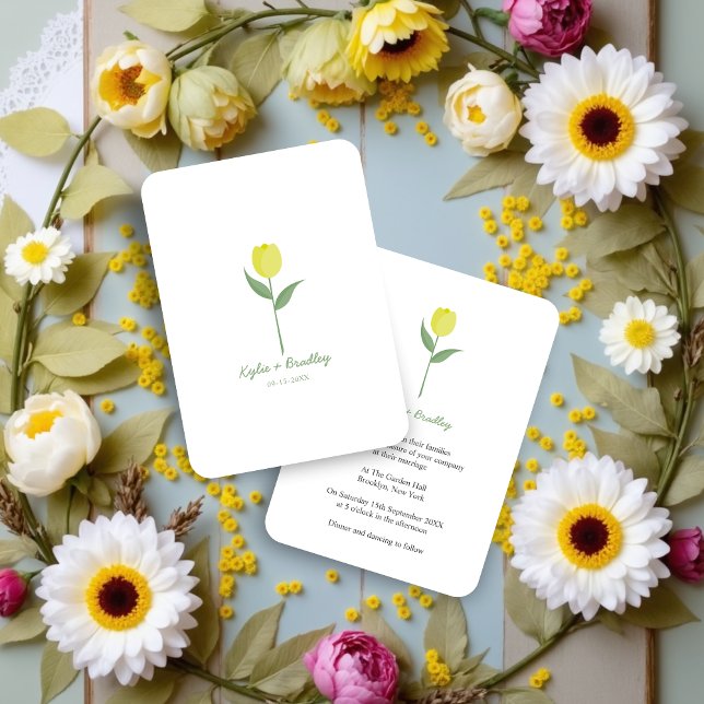Minimalist Yellow Tulip Einladung (Minimalist design with a yellow tulip is elegant and simple as the current trend in weddings marks.)