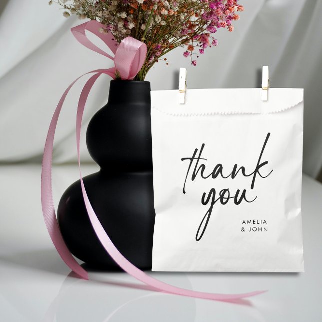 Minimalistisch Black Script Personalisiert Vielen  Geschenktütchen (Von Creator hochgeladen)
