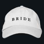 Minimalistisch Bride Bachelorette Cap Bestickte Baseballkappe<br><div class="desc">Dieses Minimalistische "Bride"-Design ist ein einfaches und trendiges Geschenk für die Braut,  die es werden soll. Dieser elegante weiße Hut ist ein großartiges Bridal-Accessoire für Bachelorettes im Freien.</div>