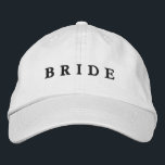 Minimalistisch Bride Bachelorette Cap Bestickte Baseballkappe<br><div class="desc">Dieses Minimalistische "Bride"-Design ist ein einfaches und trendiges Geschenk für die Braut,  die es werden soll. Dieser elegante weiße Hut ist ein großartiges Bridal-Accessoire für Bachelorettes im Freien.</div>